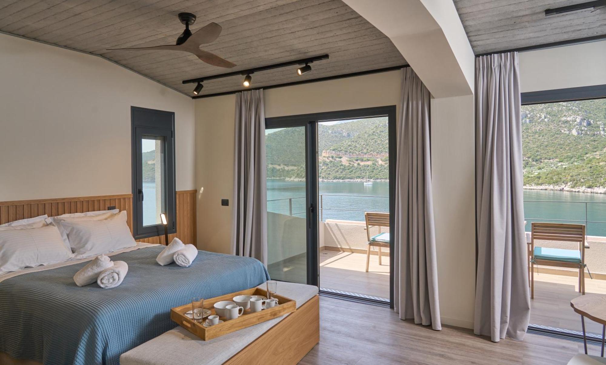 Into The Blue Suites Arkadiko Chorio Exterior photo